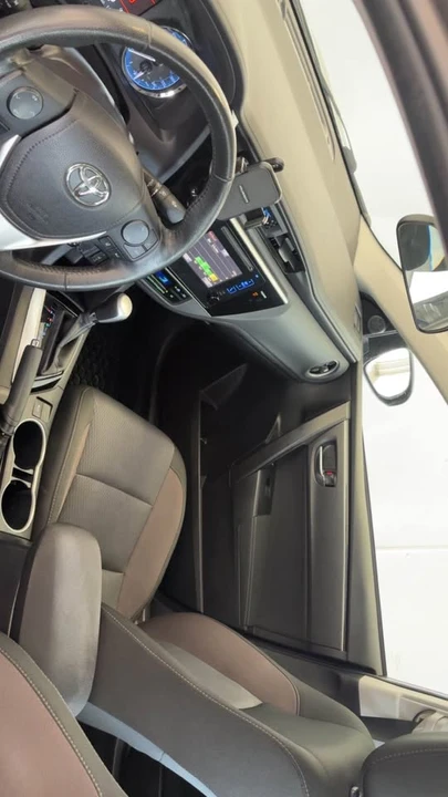 2017 Toyota Corolla 11th Gen - Image 3 of 4