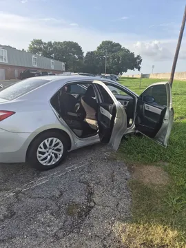 2017 Toyota Corolla 11th Gen - Image 3 of 4