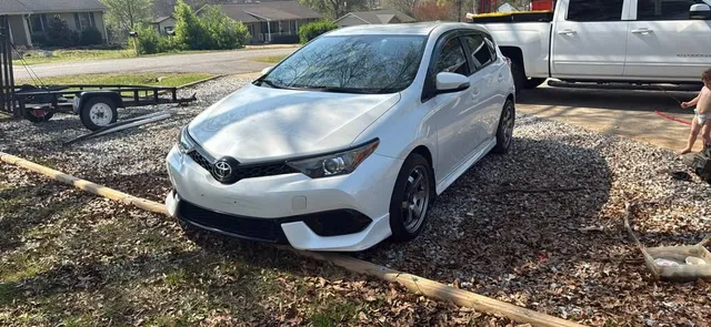 2017 Toyota Corolla 11th Gen - Image 3 of 13