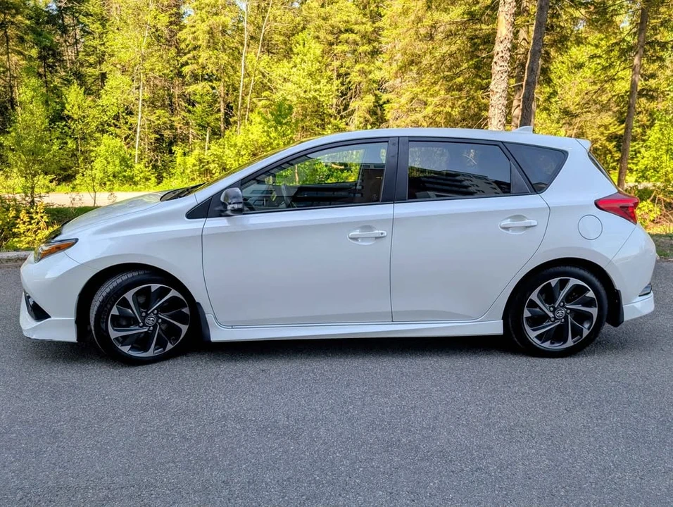 2017 Toyota Corolla 11th Gen - Image 2 of 13
