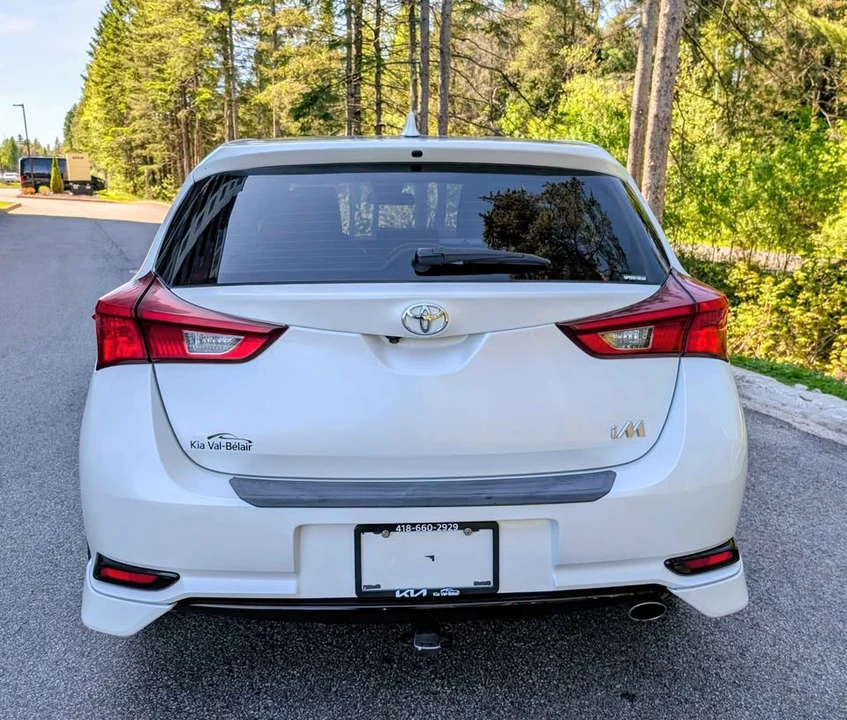 2017 Toyota Corolla 11th Gen - Image 3 of 13