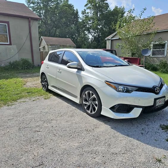 2017 Toyota Corolla 11th Gen - Image 1 of 1