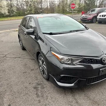 2017 Toyota Corolla Hatchback SE