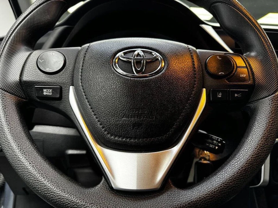 2017 Toyota Corolla 11th Gen - Image 23 of 31