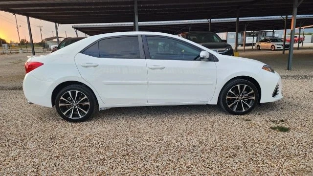 2017 Toyota Corolla 11th Gen - Image 13 of 21