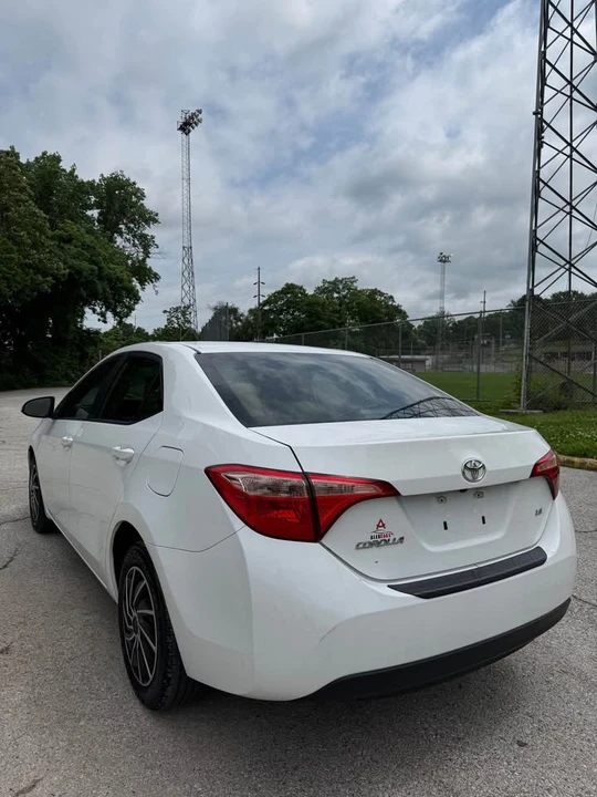 2017 Toyota Corolla 11th Gen - Image 2 of 9