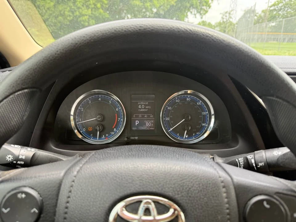 2017 Toyota Corolla 11th Gen - Image 9 of 9