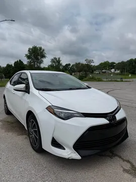 2017 Toyota Corolla 11th Gen - Image 4 of 9