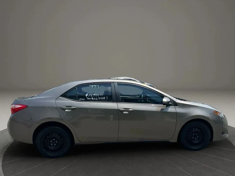 2017 Toyota Corolla 11th Gen - Image 4 of 12