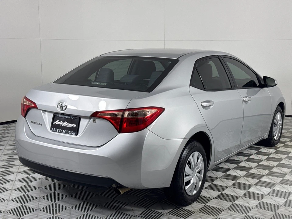 2017 Toyota Corolla 11th Gen - Image 5 of 12