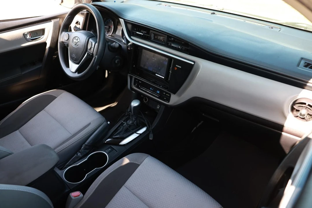 2017 Toyota Corolla 11th Gen - Image 16 of 21