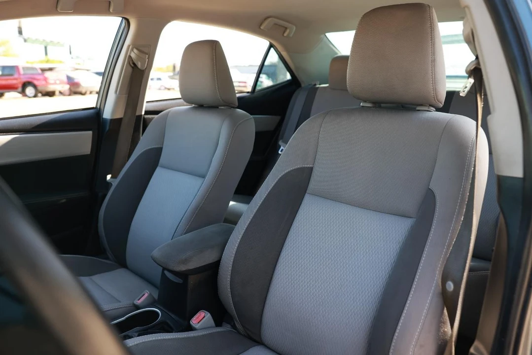 2017 Toyota Corolla 11th Gen - Image 6 of 31