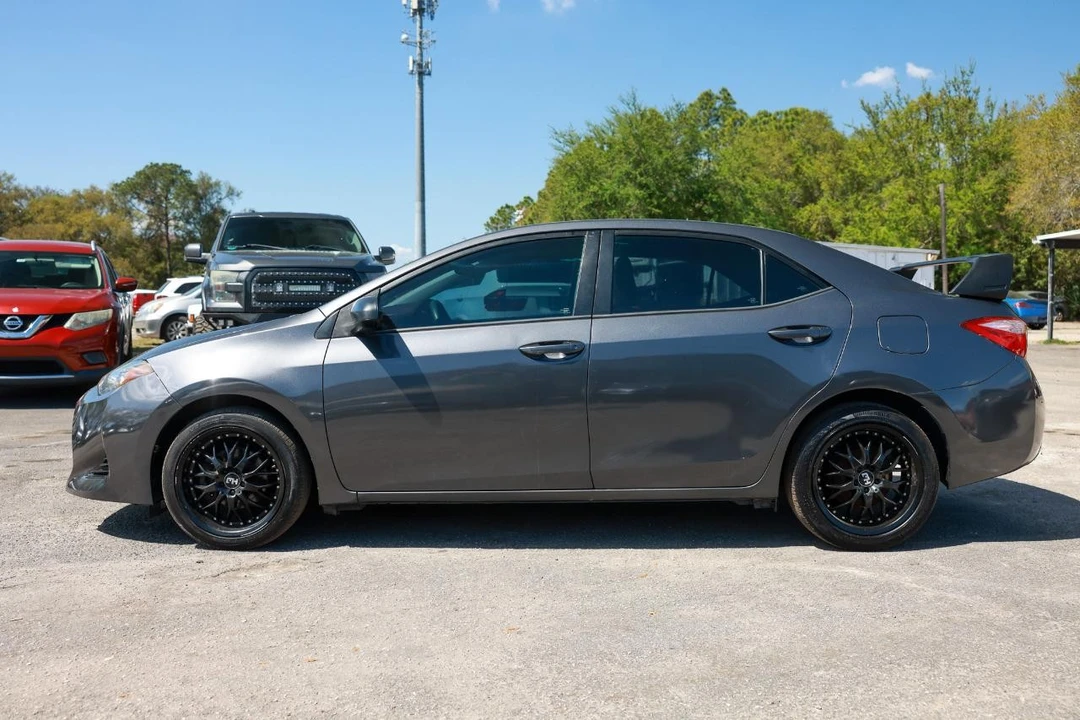 2017 Toyota Corolla 11th Gen - Image 3 of 21