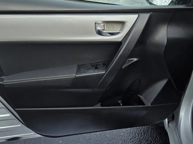 2017 Toyota Corolla 11th Gen - Image 9 of 12