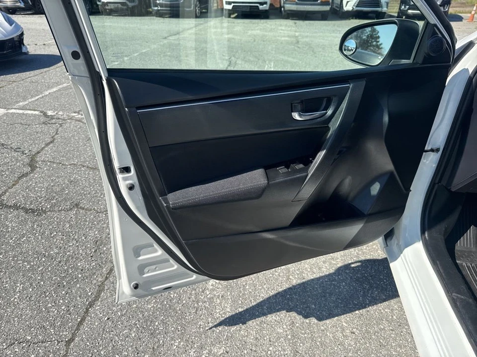 2017 Toyota Corolla 11th Gen - Image 21 of 21