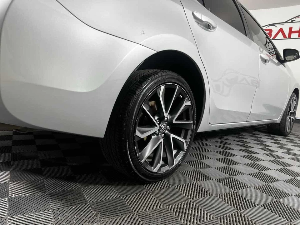 2017 Toyota Corolla 11th Gen - Image 10 of 21