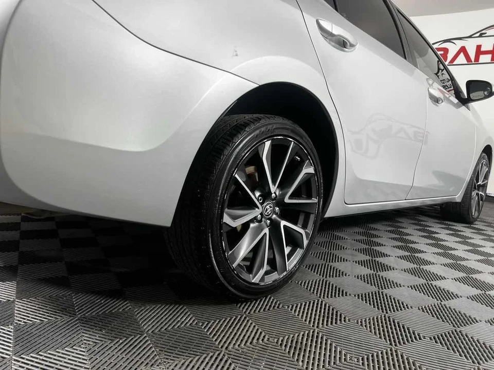 2017 Toyota Corolla 11th Gen - Image 10 of 21