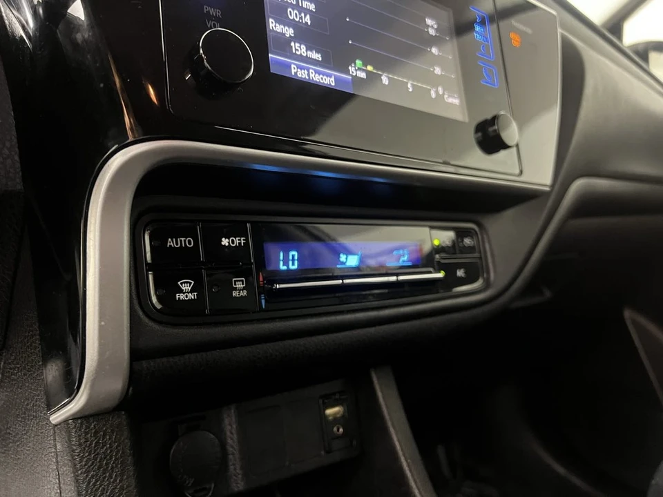 2017 Toyota Corolla 11th Gen - Image 20 of 21