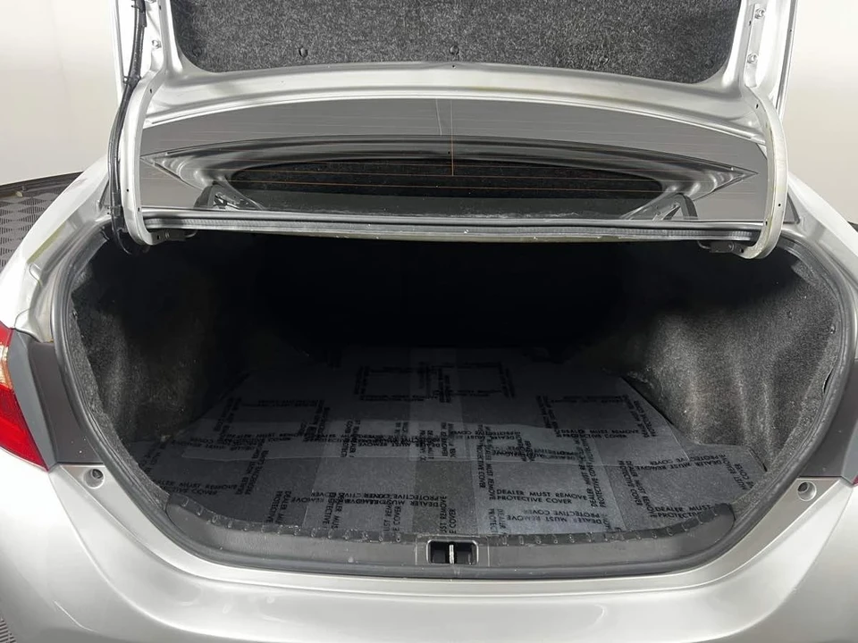 2017 Toyota Corolla 11th Gen - Image 8 of 21
