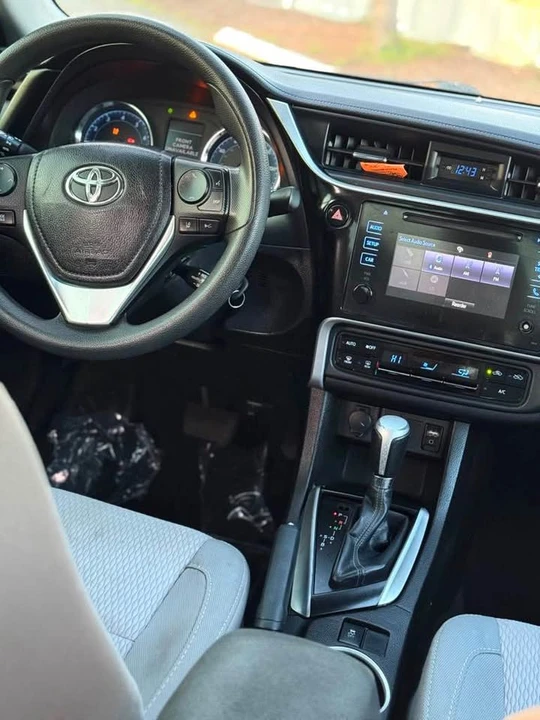 2017 Toyota Corolla 11th Gen - Image 10 of 11