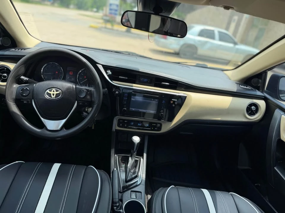 2017 Toyota Corolla 11th Gen - Image 5 of 10