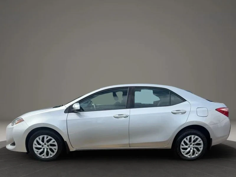 2017 Toyota Corolla 11th Gen - Image 8 of 12