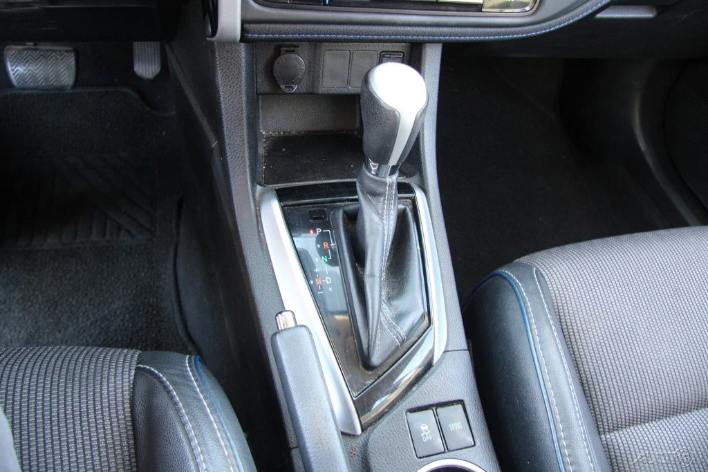 2017 Toyota Corolla 11th Gen - Image 18 of 21