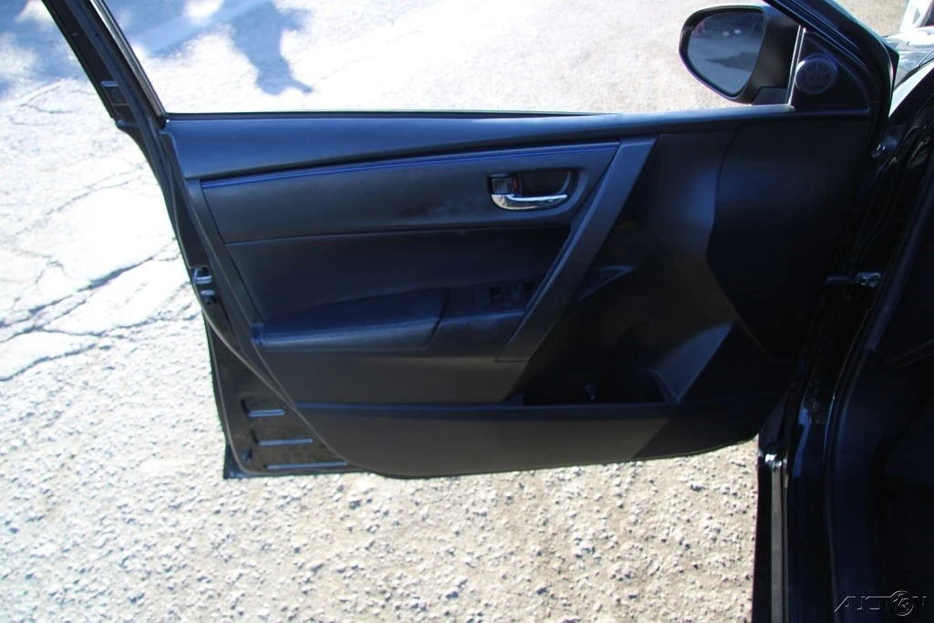 2017 Toyota Corolla 11th Gen - Image 12 of 21