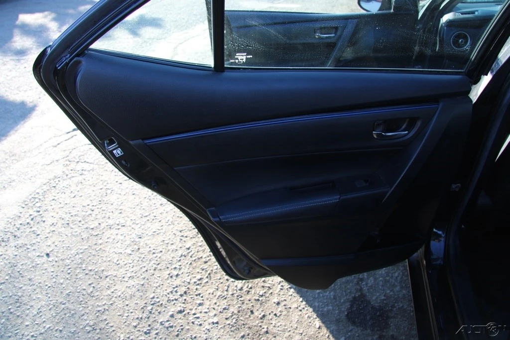 2017 Toyota Corolla 11th Gen - Image 19 of 21