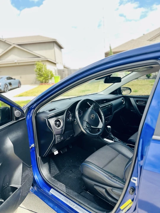 2017 Toyota Corolla 11th Gen - Image 5 of 8