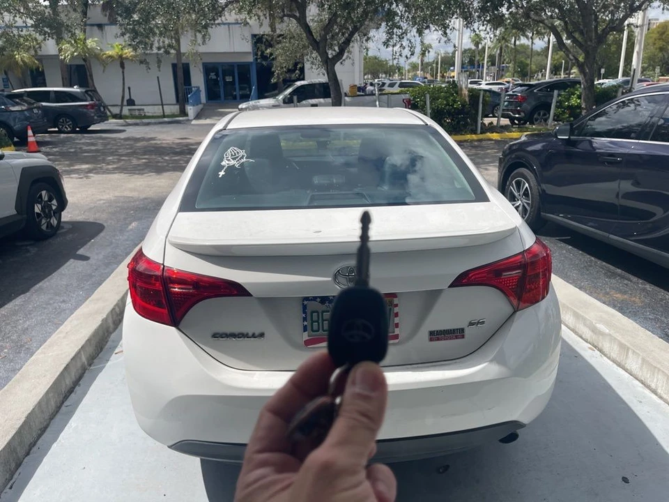 2017 Toyota Corolla 11th Gen - Image 6 of 12