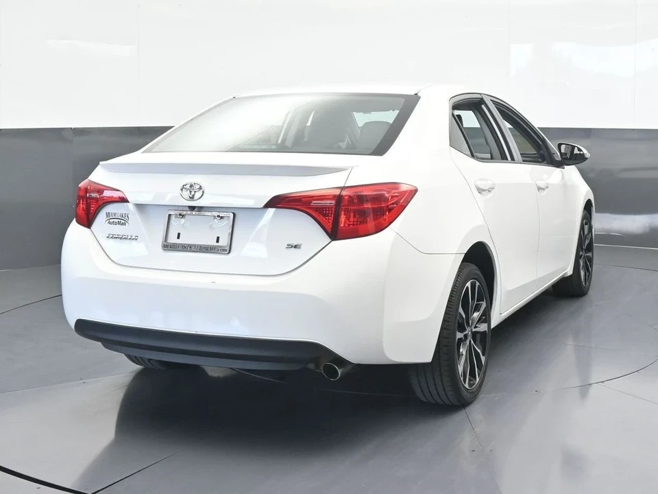 2017 Toyota Corolla 11th Gen - Image 5 of 12