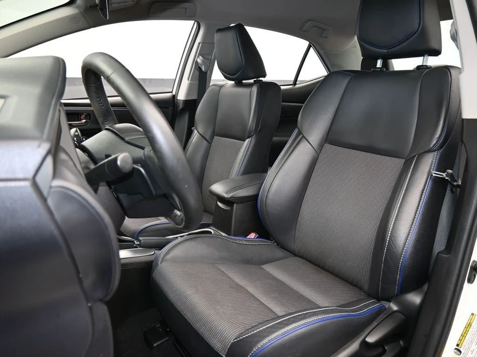 2017 Toyota Corolla 11th Gen - Image 10 of 12