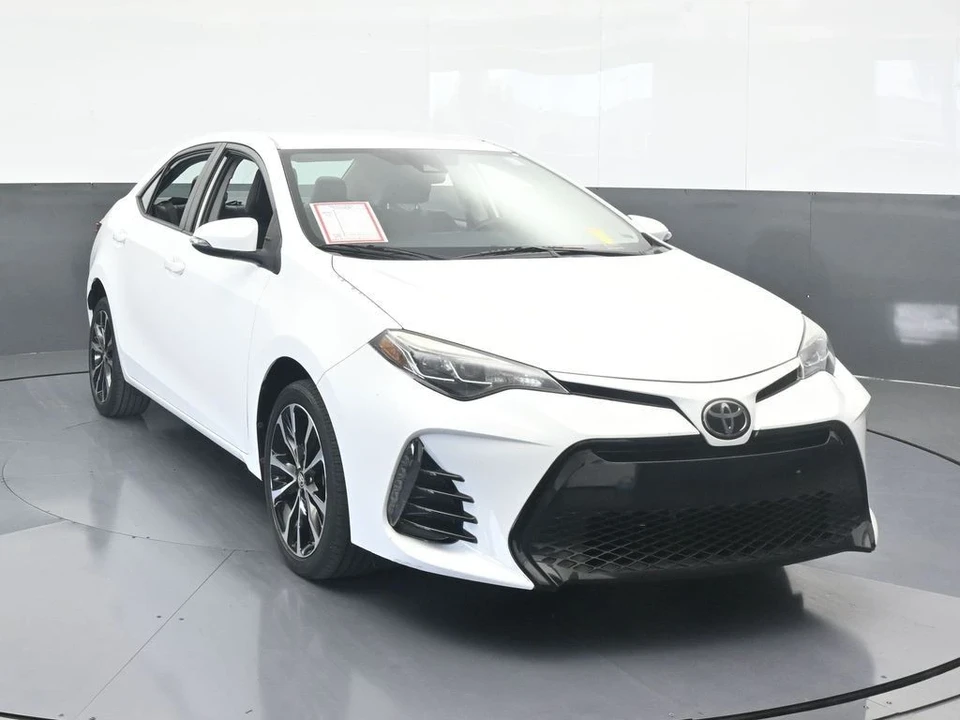 2017 Toyota Corolla 11th Gen - Image 9 of 12