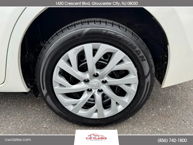2017 Toyota Corolla 11th Gen - Image 9 of 12