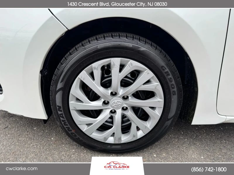 2017 Toyota Corolla 11th Gen - Image 10 of 12