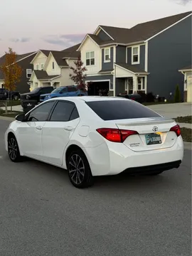 2017 Toyota Corolla 11th Gen - Image 4 of 18