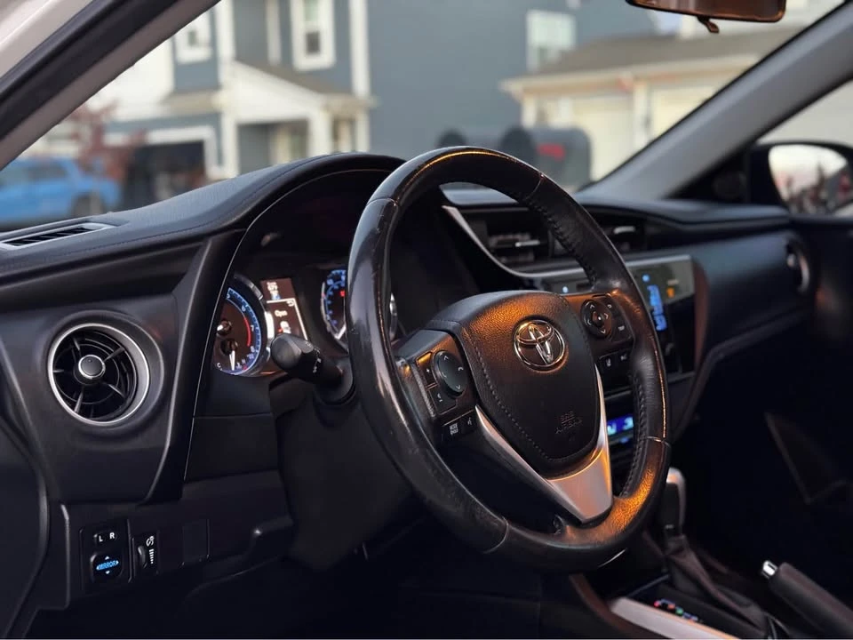 2017 Toyota Corolla 11th Gen - Image 13 of 18