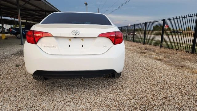 2017 Toyota Corolla 11th Gen - Image 11 of 21