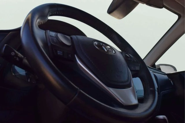 2017 Toyota Corolla 11th Gen - Image 9 of 21