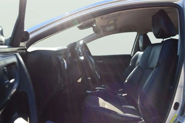 2017 Toyota Corolla 11th Gen - Image 12 of 21