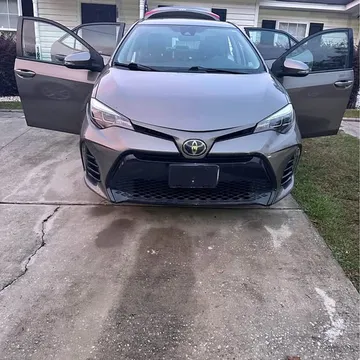 2017 Toyota Corolla SE Sedan