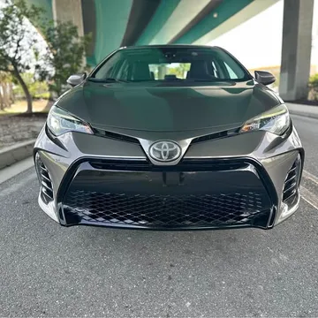 2017 Toyota Corolla SE Sedan 4D