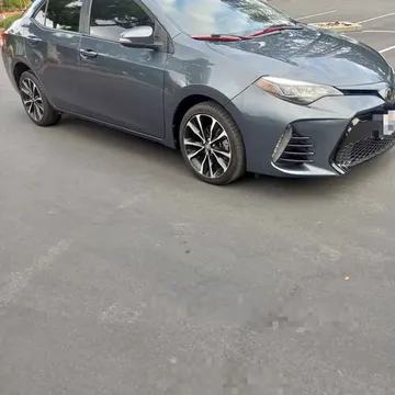 2017 Toyota Corolla SE Sedan 4D
