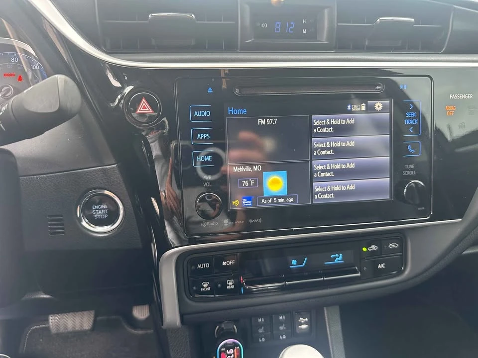 2017 Toyota Corolla 11th Gen - Image 15 of 19