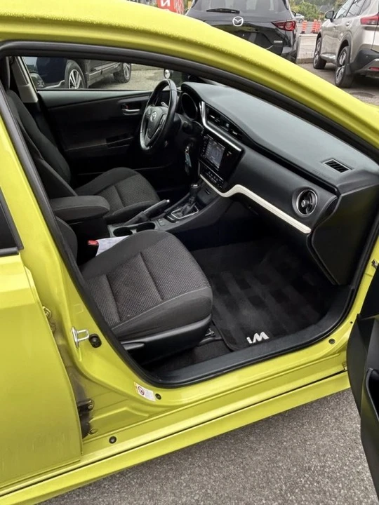 2017 Toyota Corolla 11th Gen - Image 9 of 10