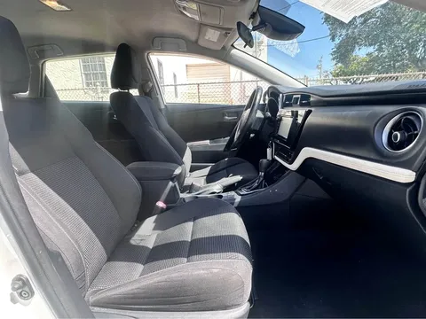 2017 Toyota Corolla 11th Gen - Image 4 of 6