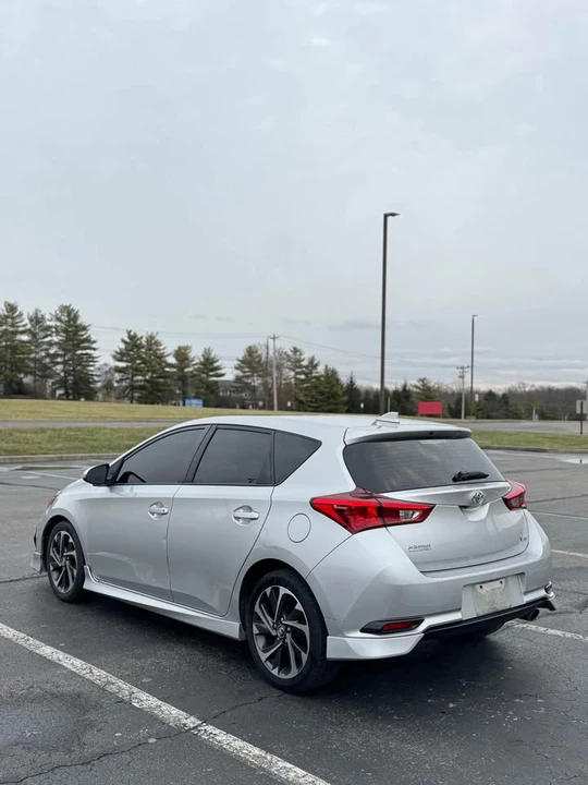 2017 Toyota Corolla 11th Gen - Image 5 of 13