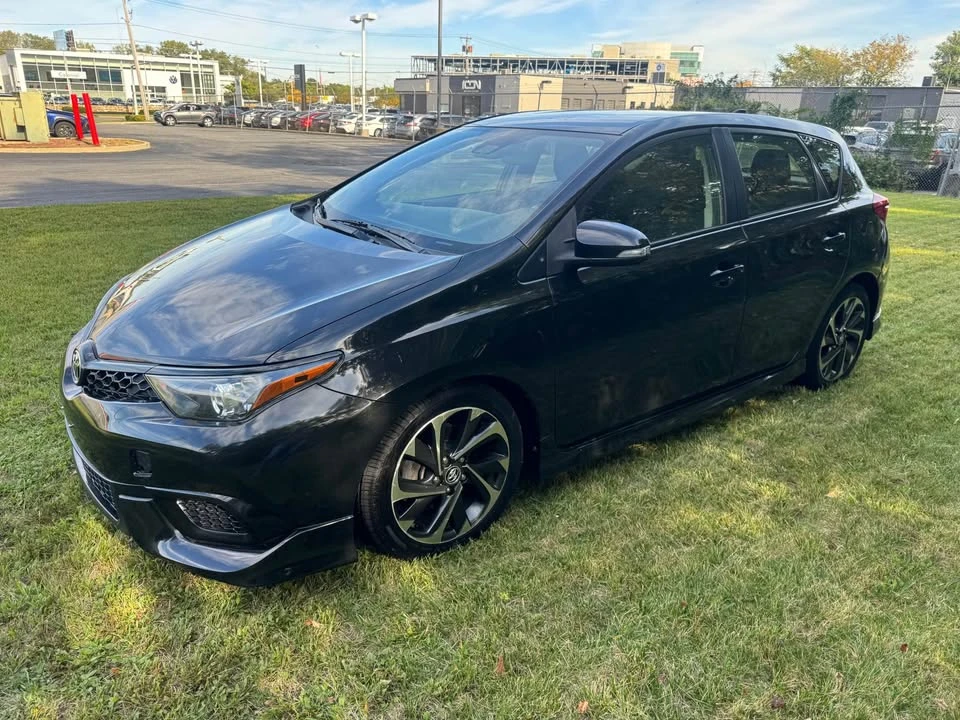 2017 Toyota Corolla 11th Gen - Image 2 of 20