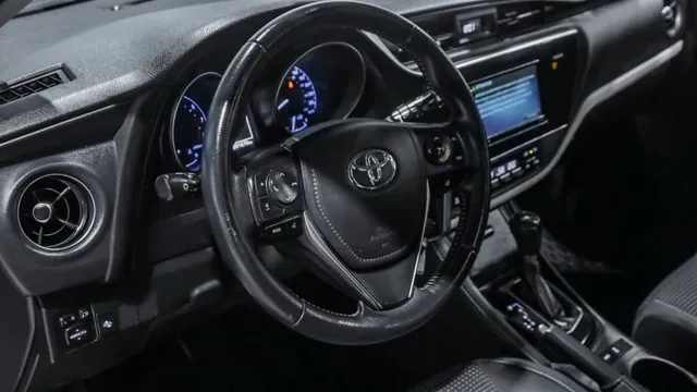2017 Toyota Corolla 11th Gen - Image 3 of 8
